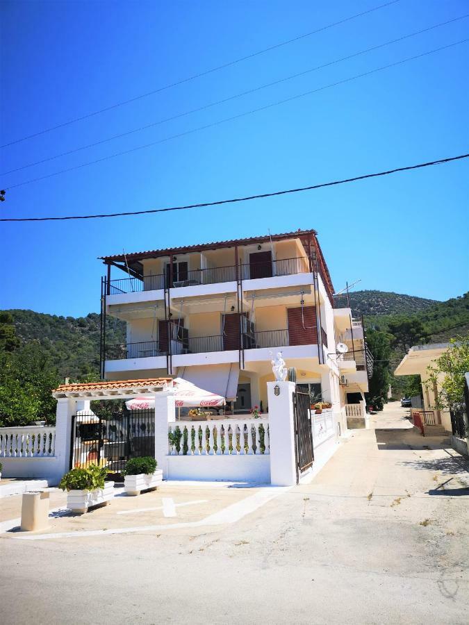 Neorio Studios Poros Town Extérieur photo