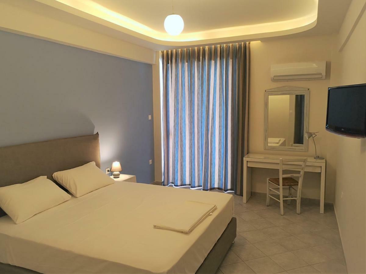 Neorio Studios Poros Town Extérieur photo
